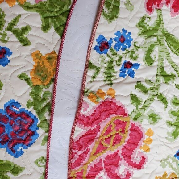 Vintage Floral Vinyl Quilted Tablecloth Oblong 86" X 52" Green Red Blue Yellow - Picture 3 of 3